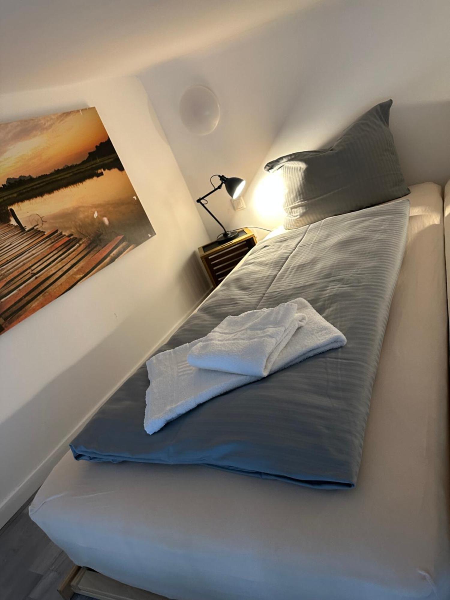 Estelada Boarding Houses - Bogenhausen Monaco di Baviera Esterno foto