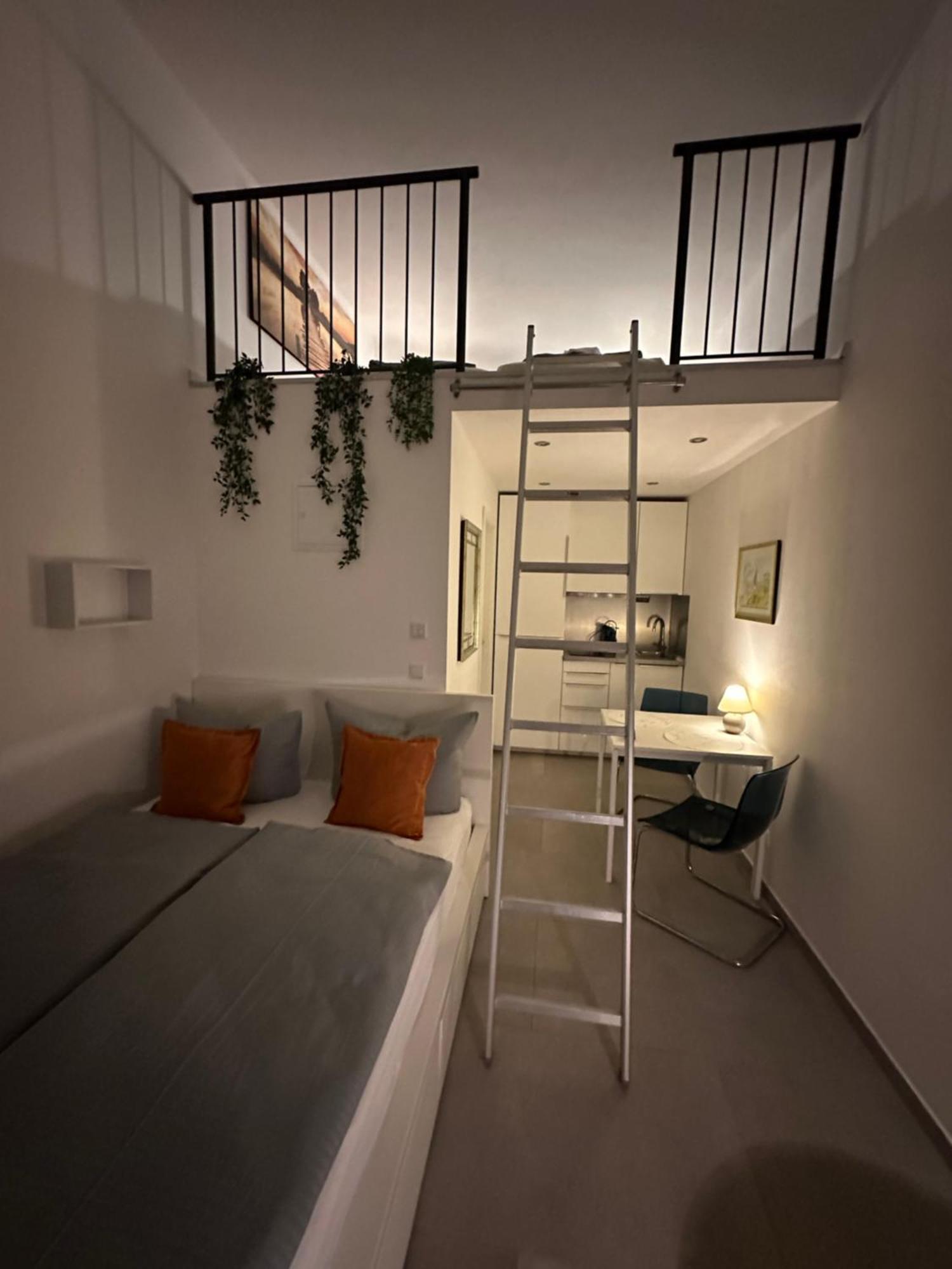 Estelada Boarding Houses - Bogenhausen Monaco di Baviera Esterno foto